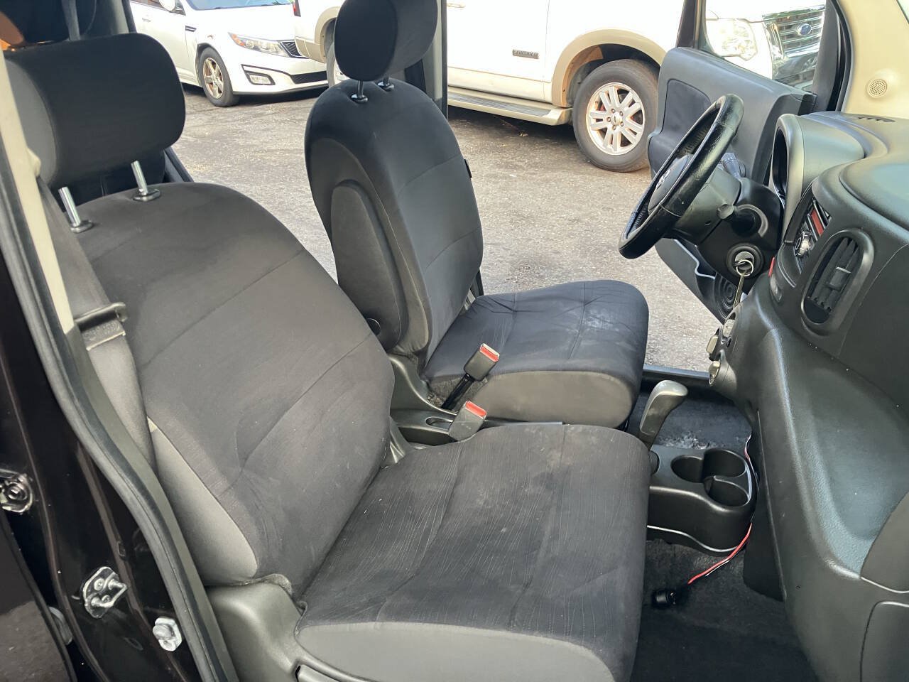Used 2011 Nissan Cube 1.8 S w/ Interior Designer Pkg FWD image 30