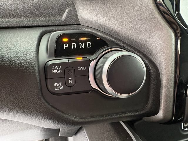 Used 2024 RAM 2500 Big Horn w/ Sport Appearance Package AWD/4WD image 29