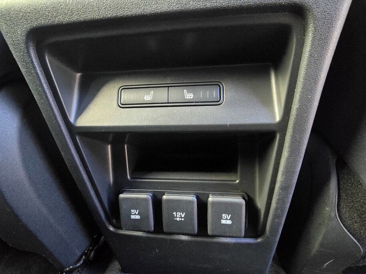 Used 2019 Land Rover Discovery Sport HSE image 24