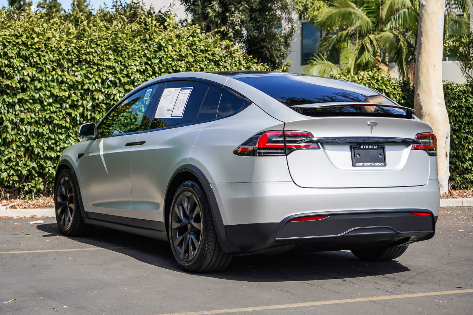 Used 2023 Tesla Model X AWD/4WD image 4