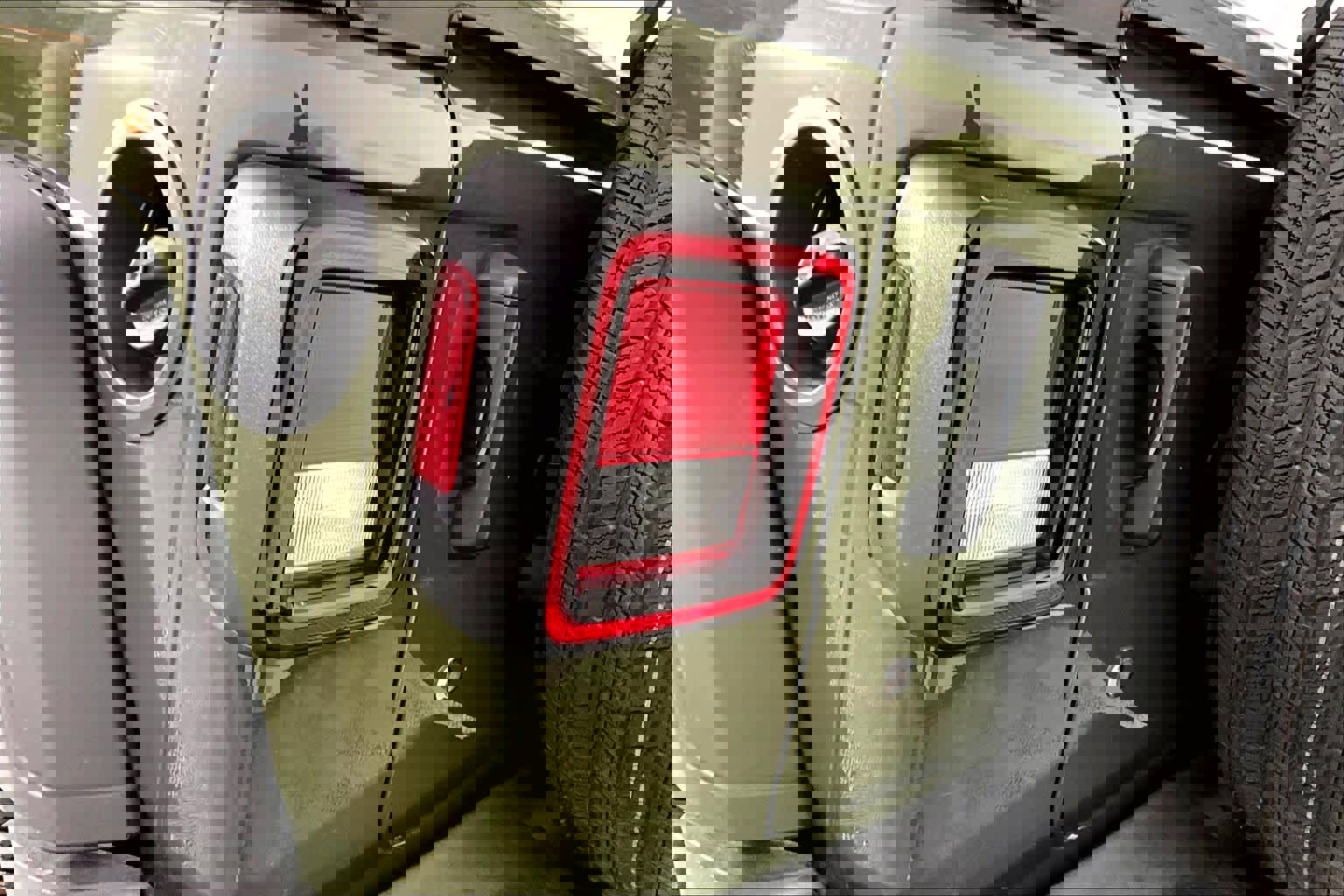 Used 2022 Jeep Wrangler Unlimited Sport image 26