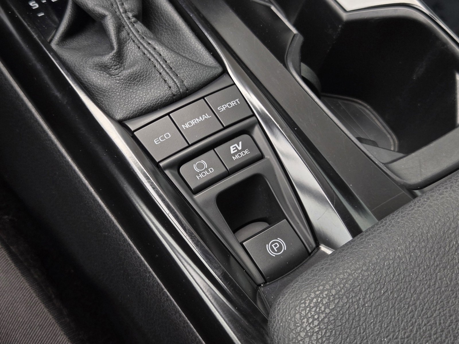 Certified 2025 Toyota Camry LE image 18