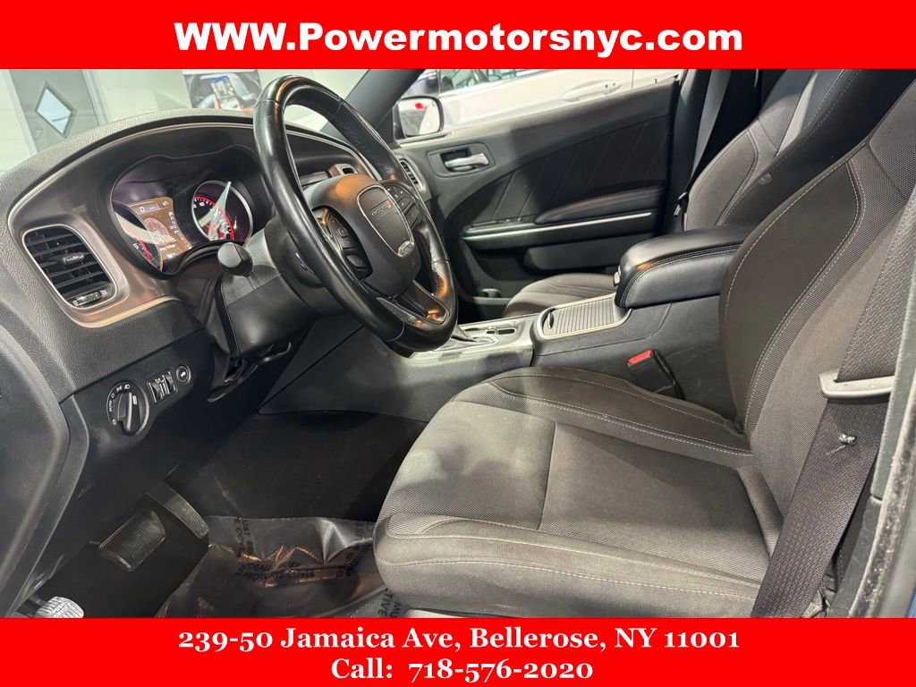 Used 2022 Dodge Charger SXT RWD image 25