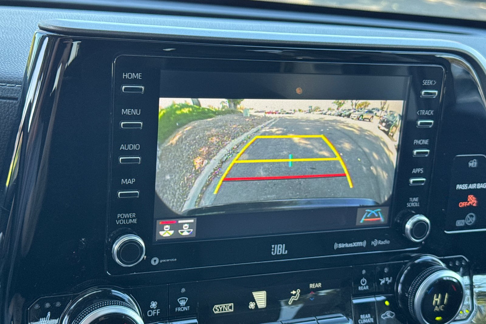 Used 2020 Toyota Highlander Limited AWD/4WD image 21