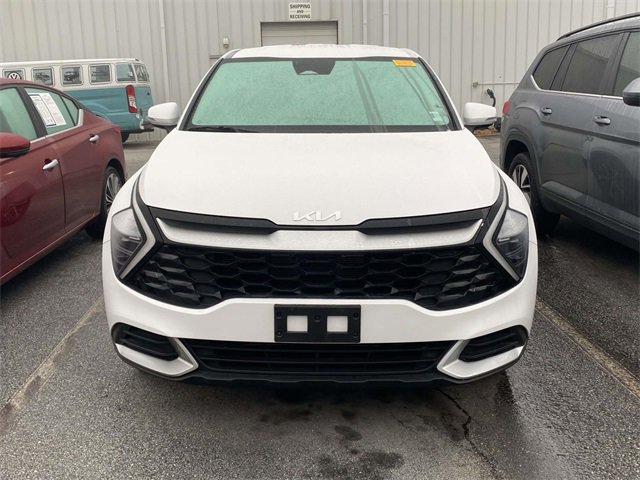 Used 2024 Kia Sportage EX image 2