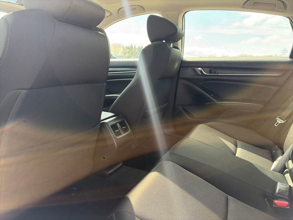 Used 2019 Honda Accord EX image 28