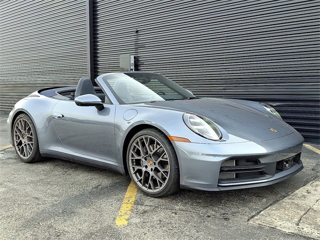 Used 2025 Porsche 911 Carrera image 9