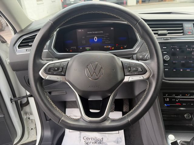 Used 2023 Volkswagen Tiguan SE AWD/4WD image 14
