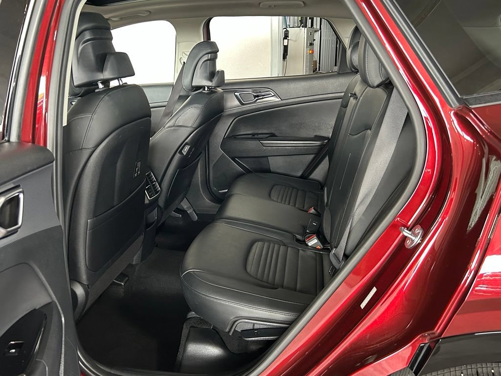 Used 2024 Kia Sportage SX FWD image 60