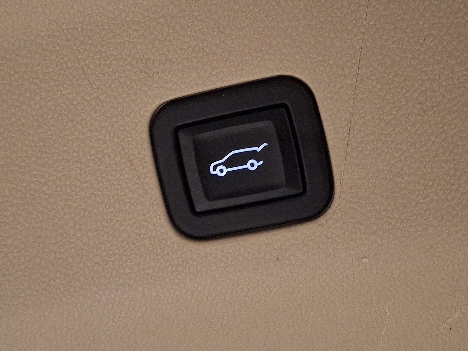 Certified 2023 Cadillac Escalade Premium Luxury AWD/4WD image 25
