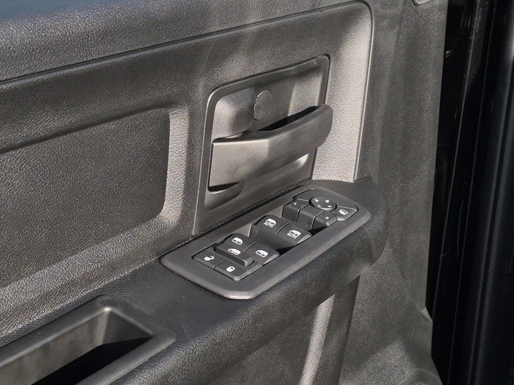 New 2027 RAM 3500 Tradesman AWD/4WD image 18