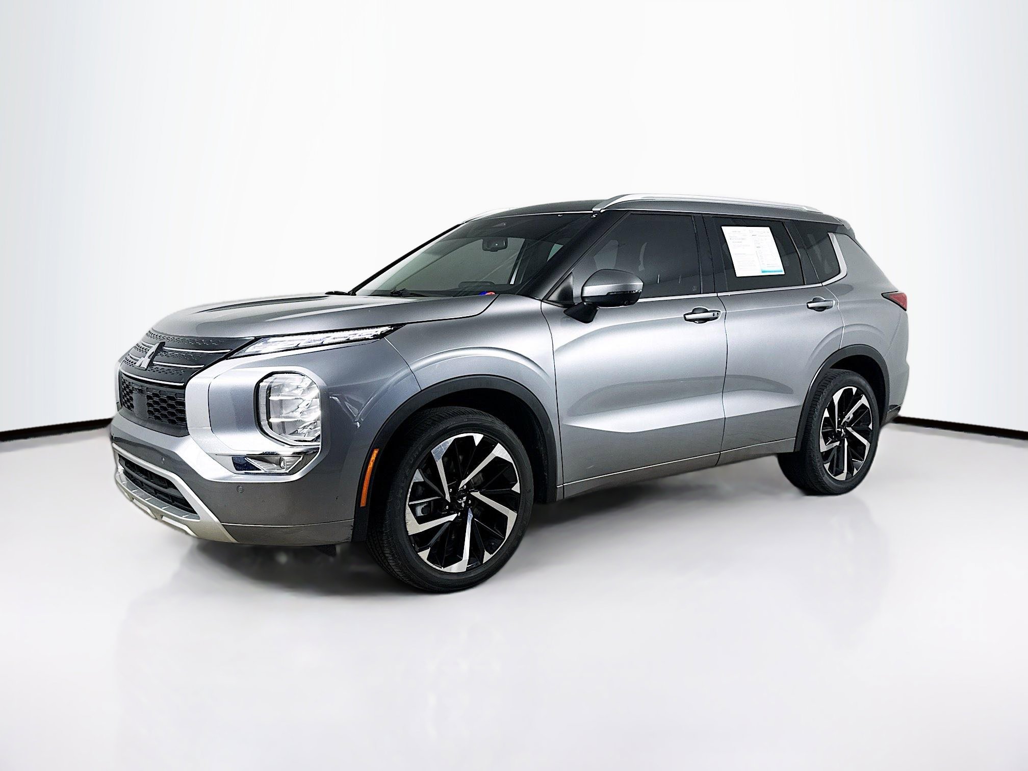 Used 2022 Mitsubishi Outlander SEL FWD image 4