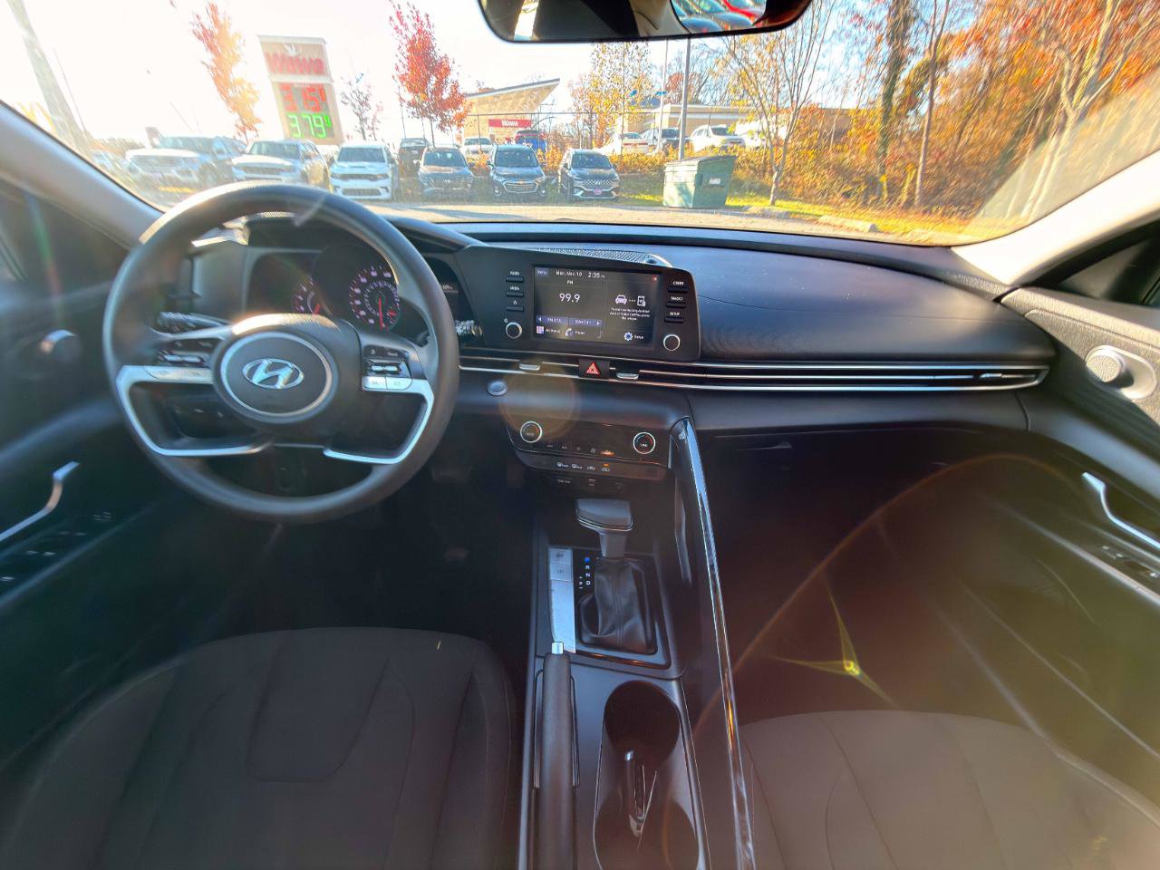 Used 2021 Hyundai Elantra SEL FWD image 11