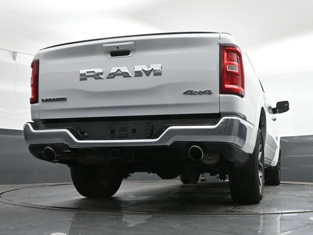 Used 2026 RAM 1500 Laramie AWD/4WD image 36