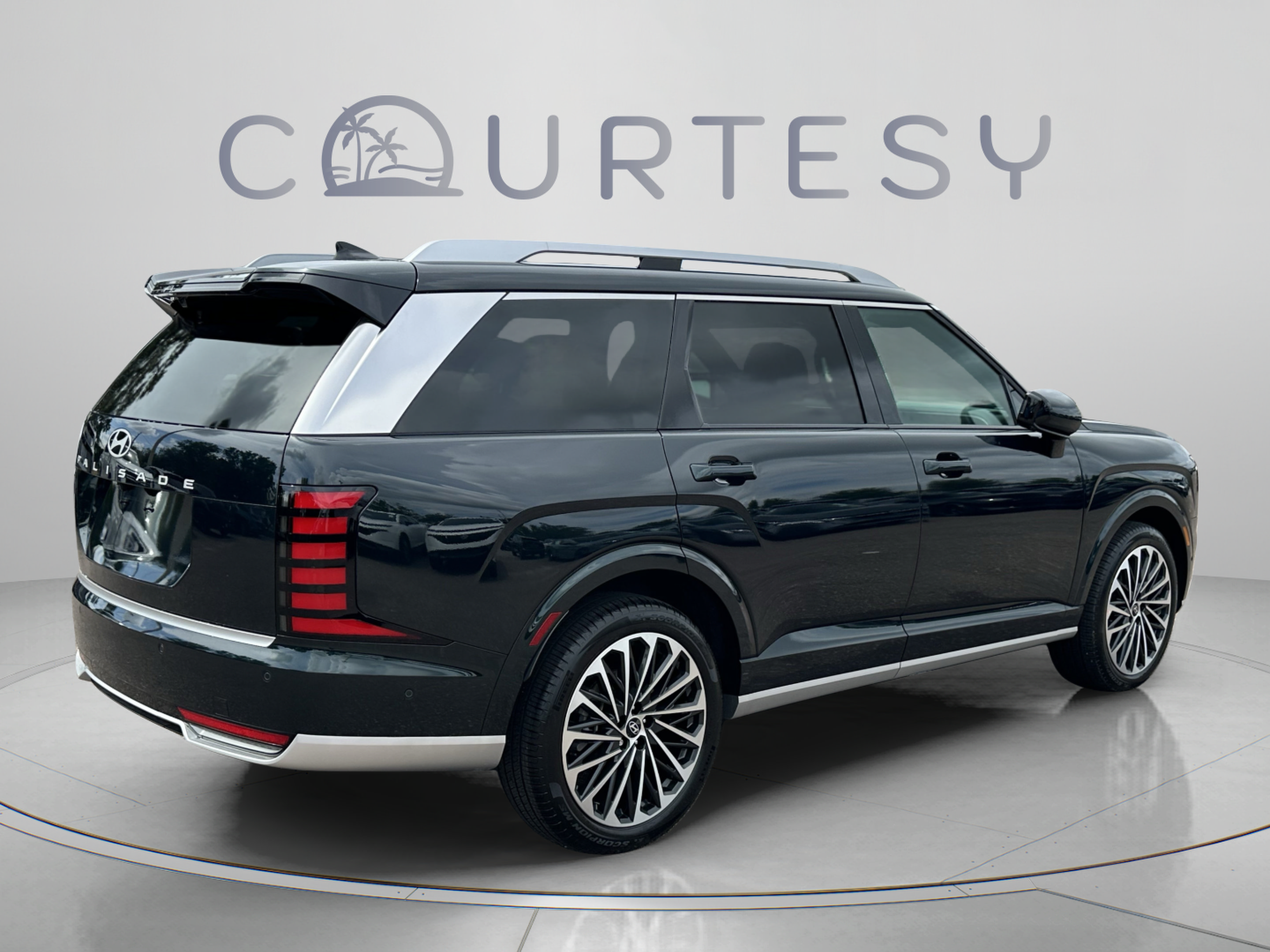 Certified 2026 Hyundai Palisade Calligraphy FWD image 5