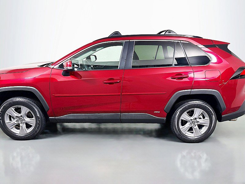 Used 2023 Toyota RAV4 XLE w/ Convenience Package image 4