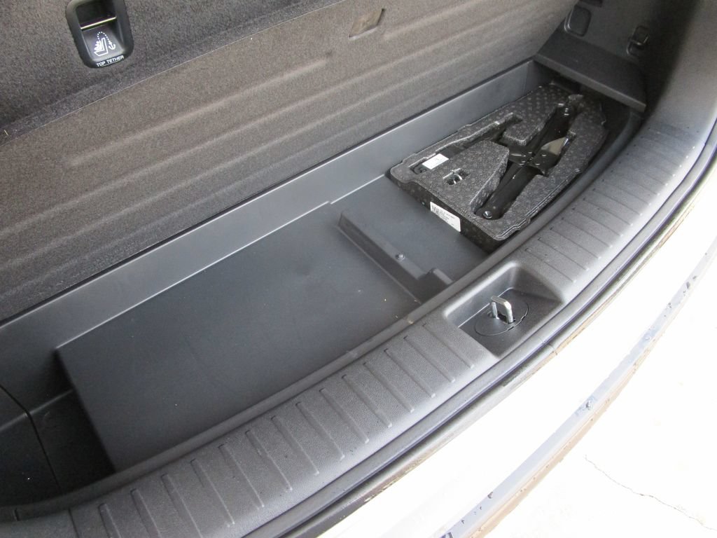 Used 2025 Kia Sorento S w/ Panoramic Sunroof Package FWD image 18