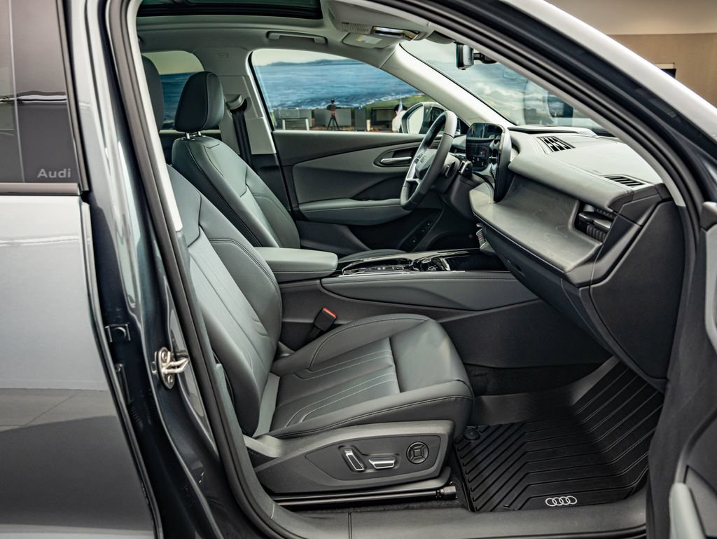 New 2026 Audi Q3 quattro 2.0T AWD/4WD image 35