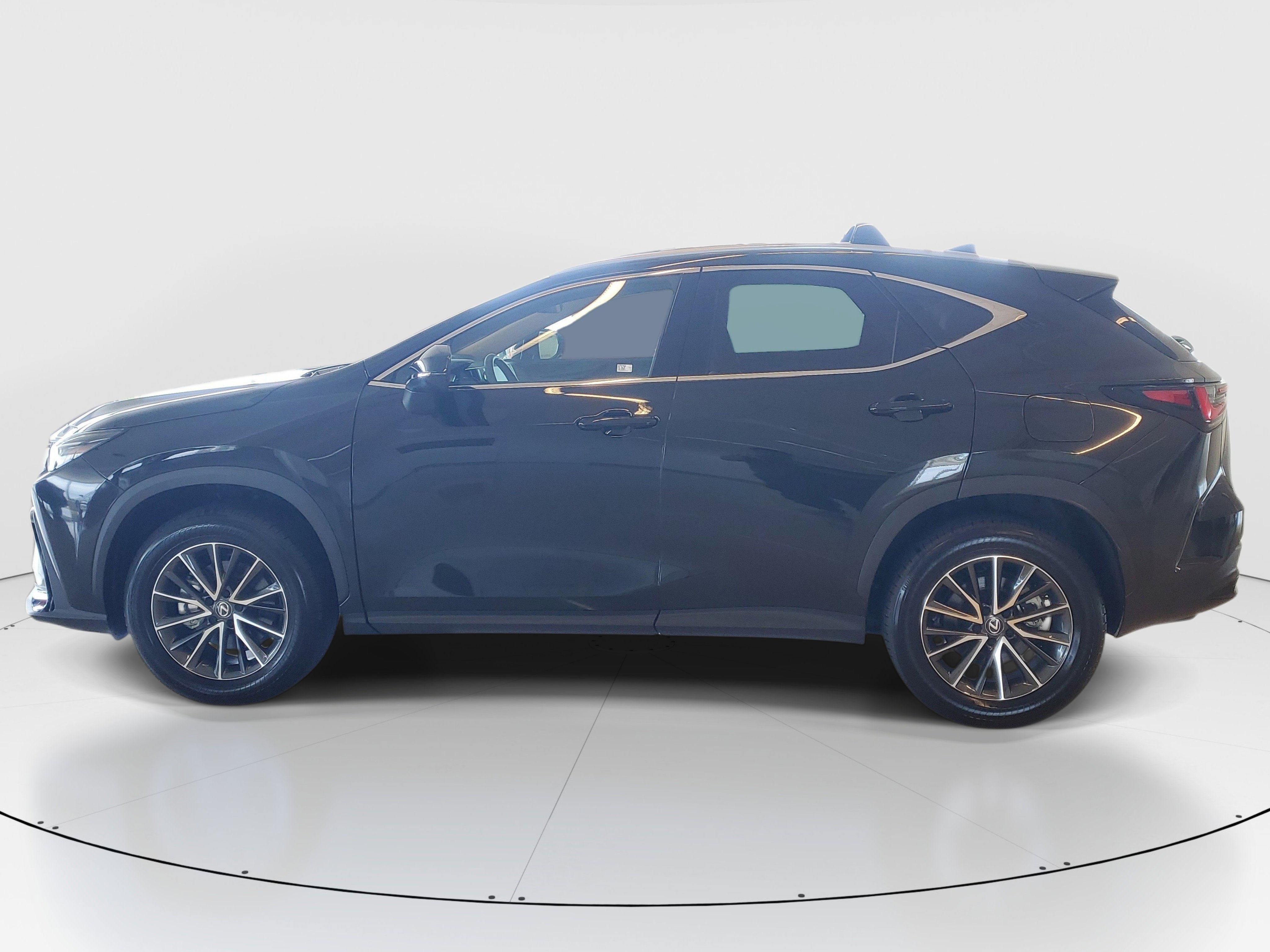 Used 2025 Lexus NX 250 FWD w/ Accessory Package (Z1) image 7