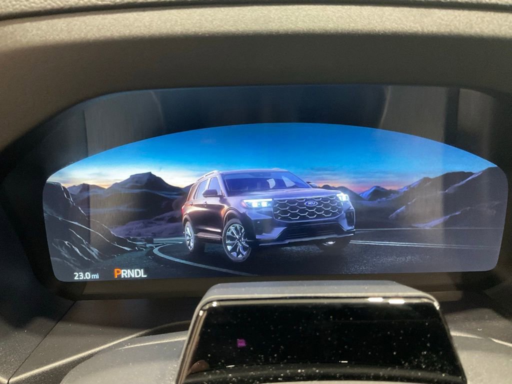 New 2026 Ford Explorer Platinum w/ LUX Leather Package image 17