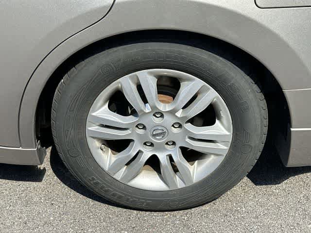 Used 2012 Nissan Altima 2.5 SL w/ Technology Pkg FWD image 5