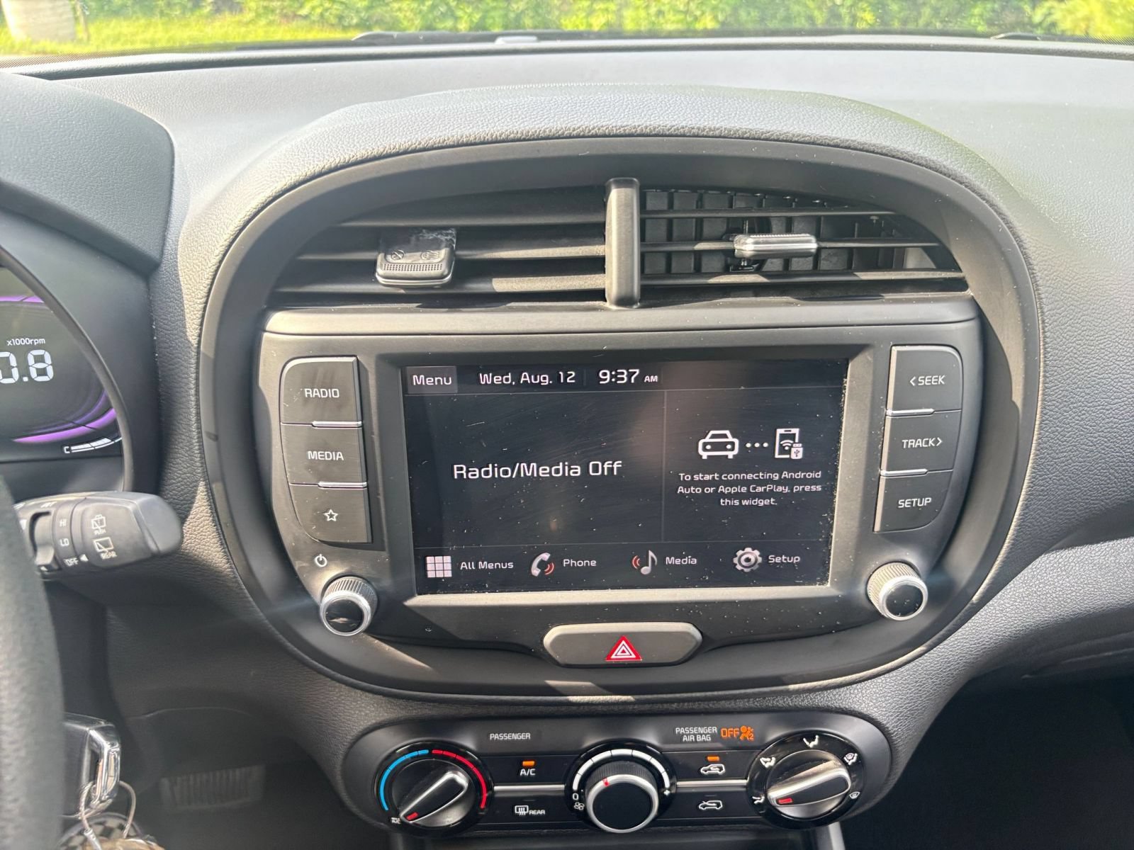 Used 2025 Kia Soul LX w/ LX Technology Package FWD image 19