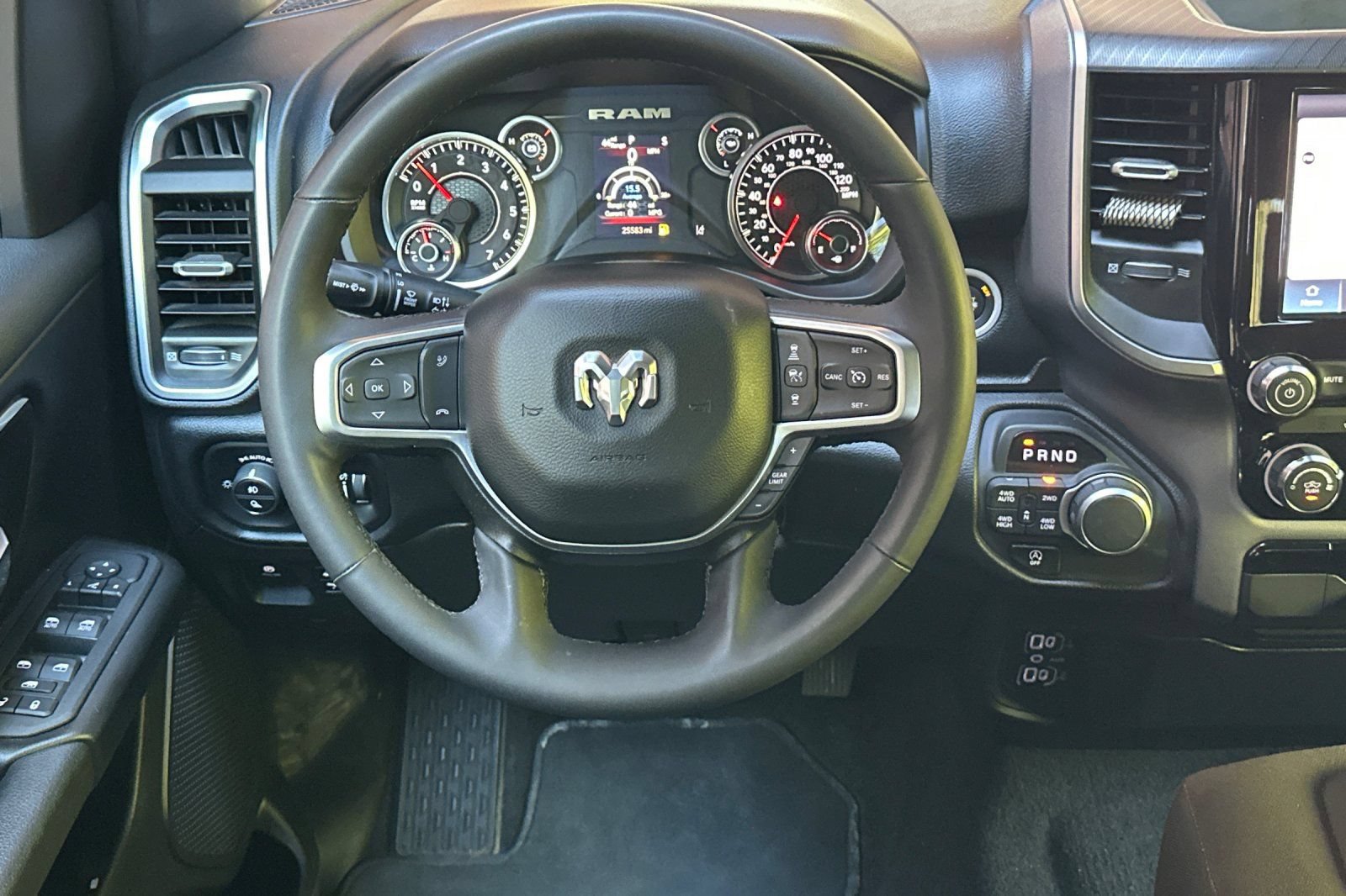 Used 2025 RAM 1500 Big Horn AWD/4WD image 19
