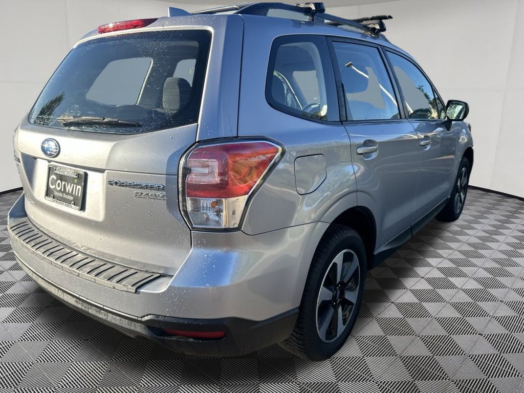 Used 2017 Subaru Forester 2.5i w/ Alloy Wheel Package AWD/4WD image 8