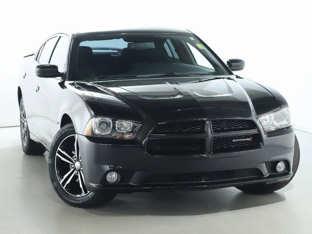Used 2014 Dodge Charger R/T image 1