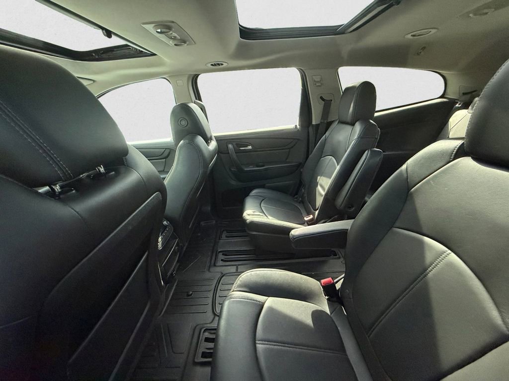 Used 2017 Chevrolet Traverse LT AWD/4WD image 8
