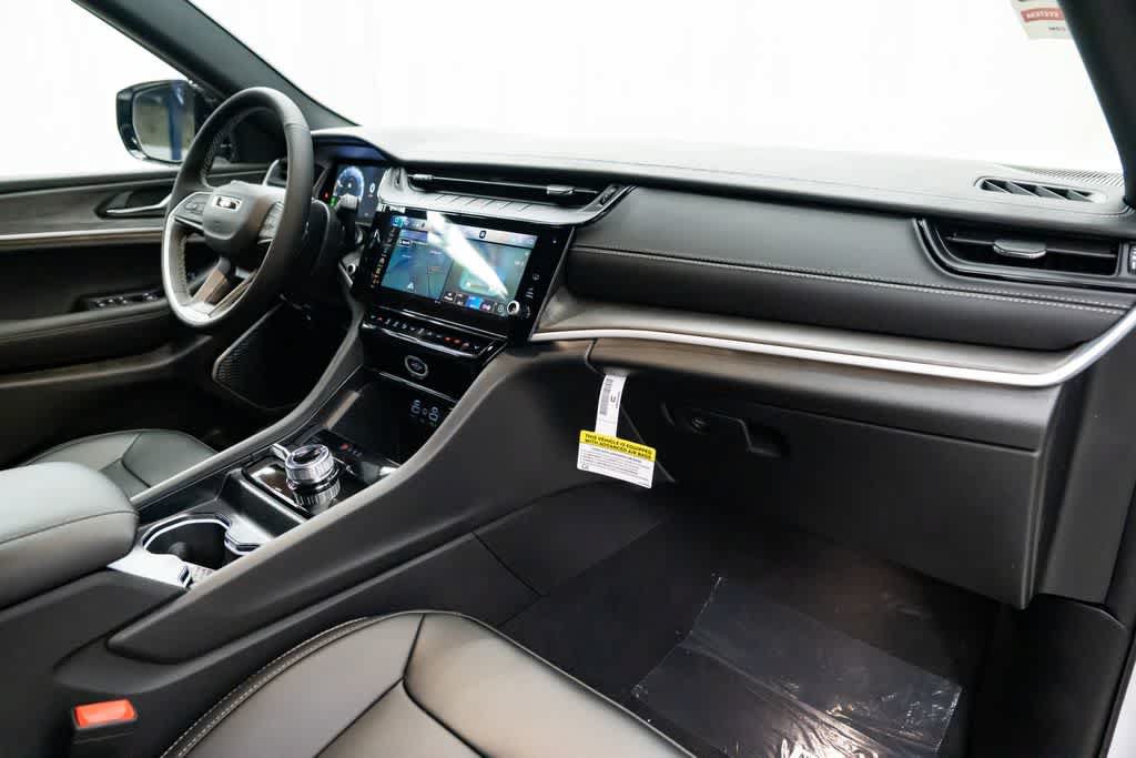 New 2026 Jeep Grand Cherokee Limited AWD/4WD image 30