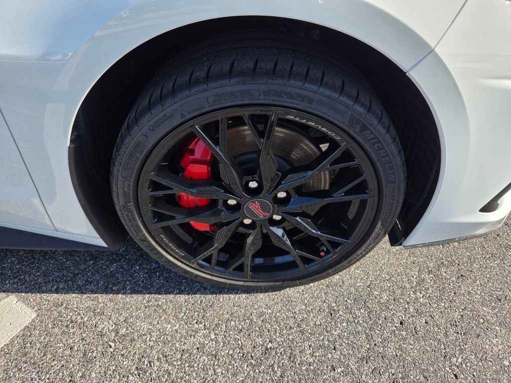 Certified 2023 Chevrolet Corvette Stingray Premium Cpe w/ Z51 Performance Package RWD image 19