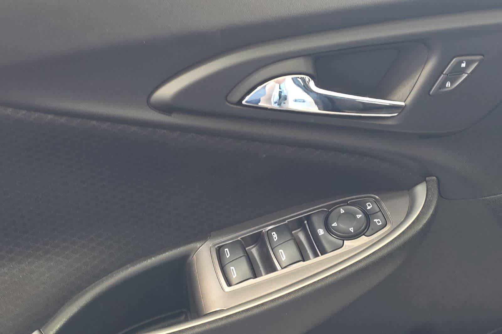 Used 2023 Chevrolet Malibu LT FWD image 15