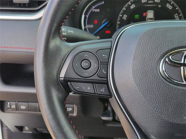 Used 2022 Toyota RAV4 SE image 32