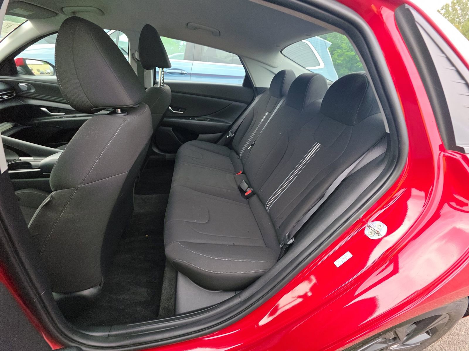 Used 2022 Hyundai Elantra SEL w/ Convenience Package FWD image 14