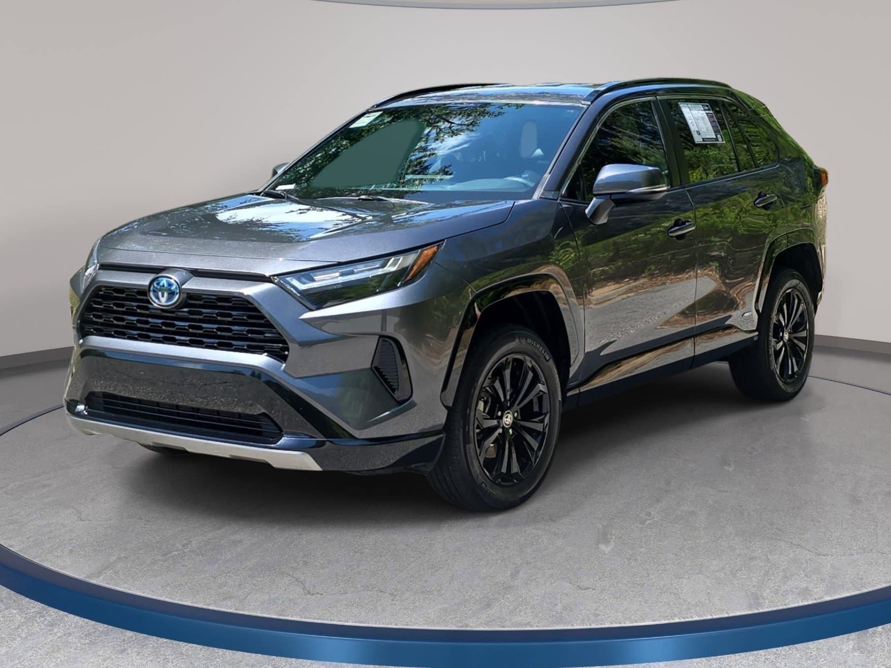 Used 2022 Toyota RAV4 SE w/ SE Grade Weather Package AWD/4WD image 1