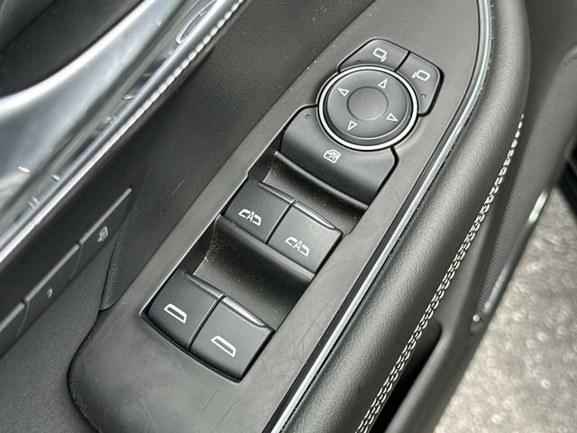 Used 2025 Buick Envision Sport Touring AWD/4WD image 23