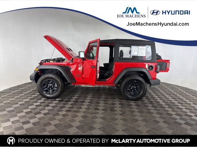 Used 2022 Jeep Wrangler Sport image 11