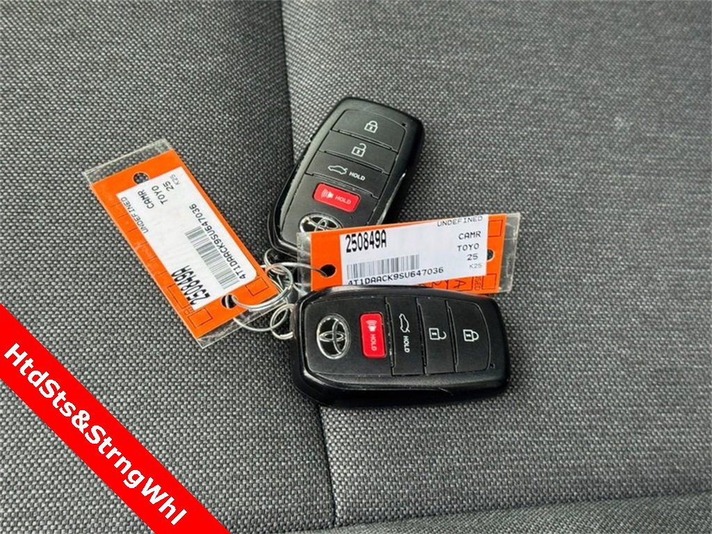 Used 2025 Toyota Camry LE image 23