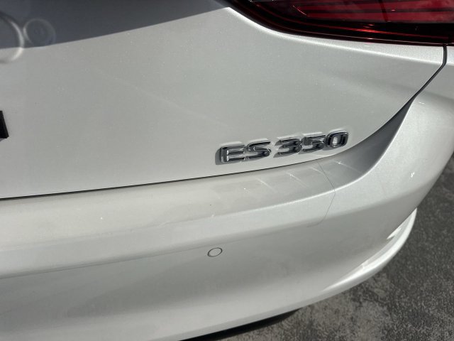 Certified 2024 Lexus ES 350 w/ Technology Package FWD image 25