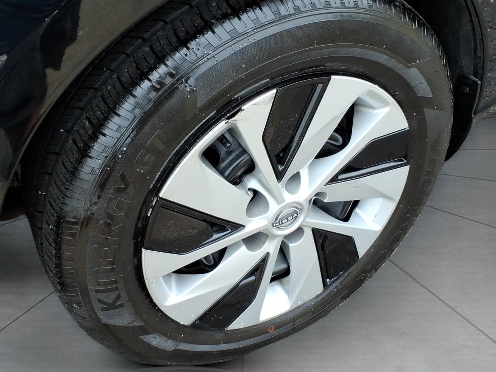 Used 2025 Nissan Altima 2.5 S FWD image 5
