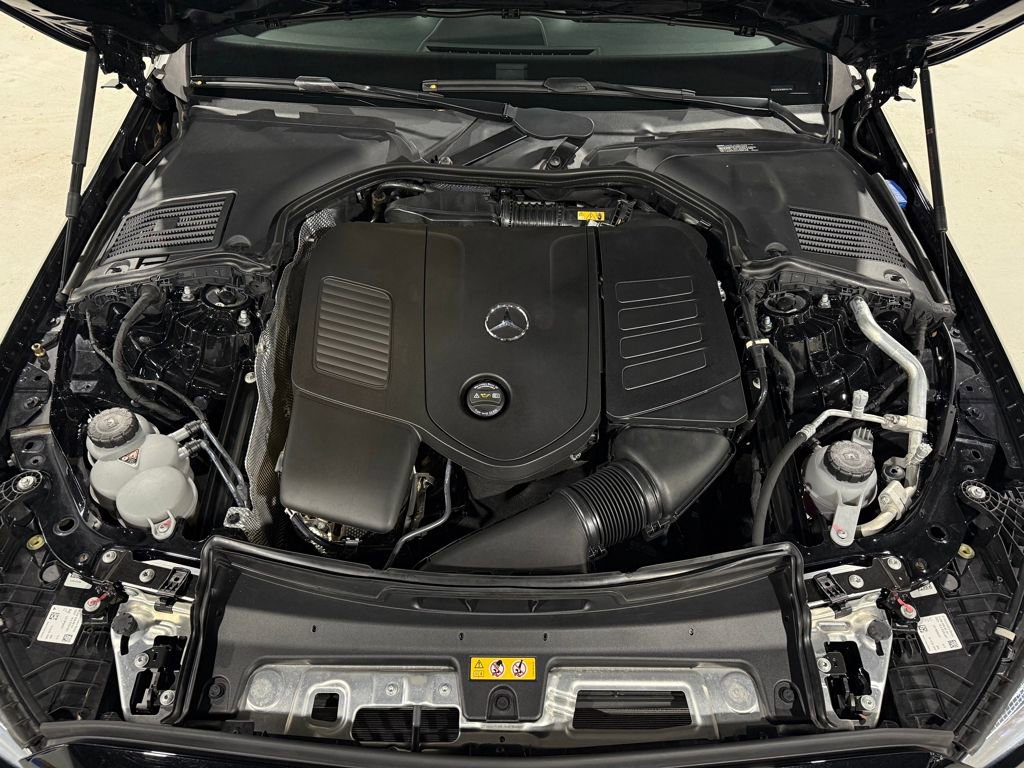 Used 2024 Mercedes-Benz C 300 Sedan image 12