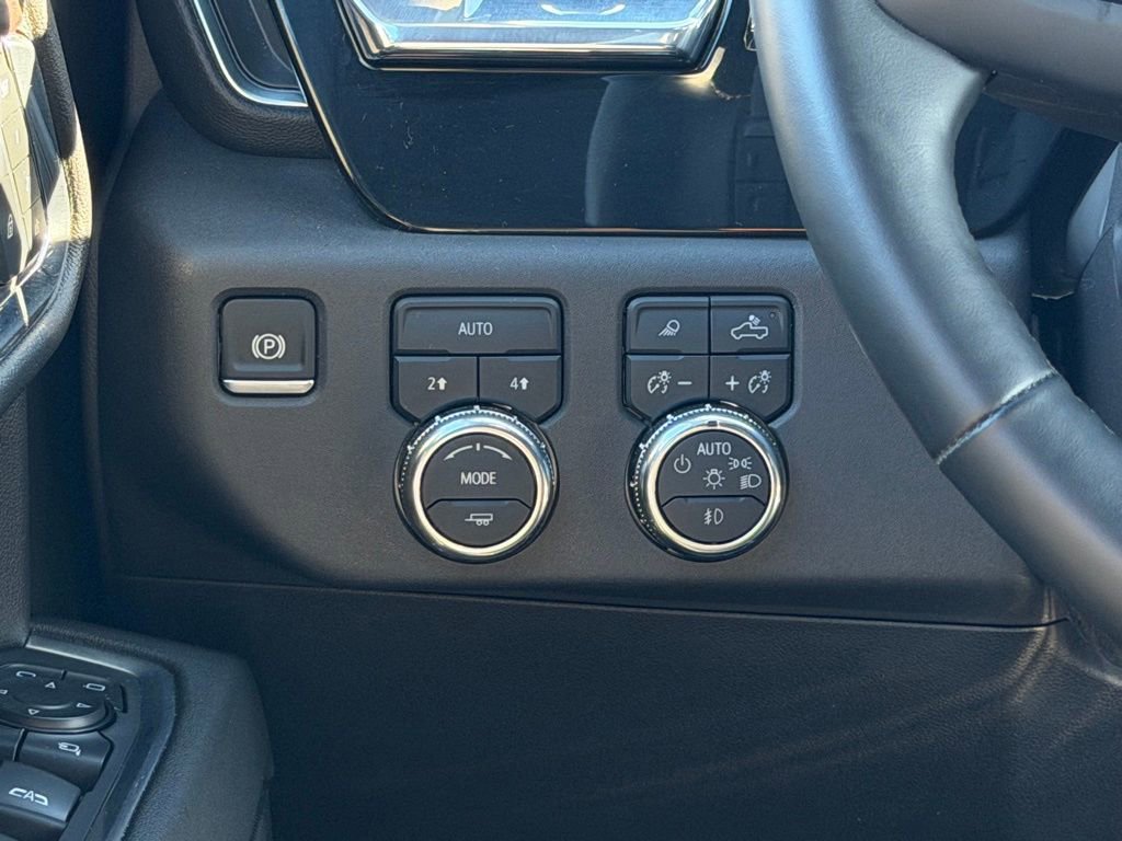 Used 2024 GMC Sierra 1500 SLT w/ SLT Premium Package image 33