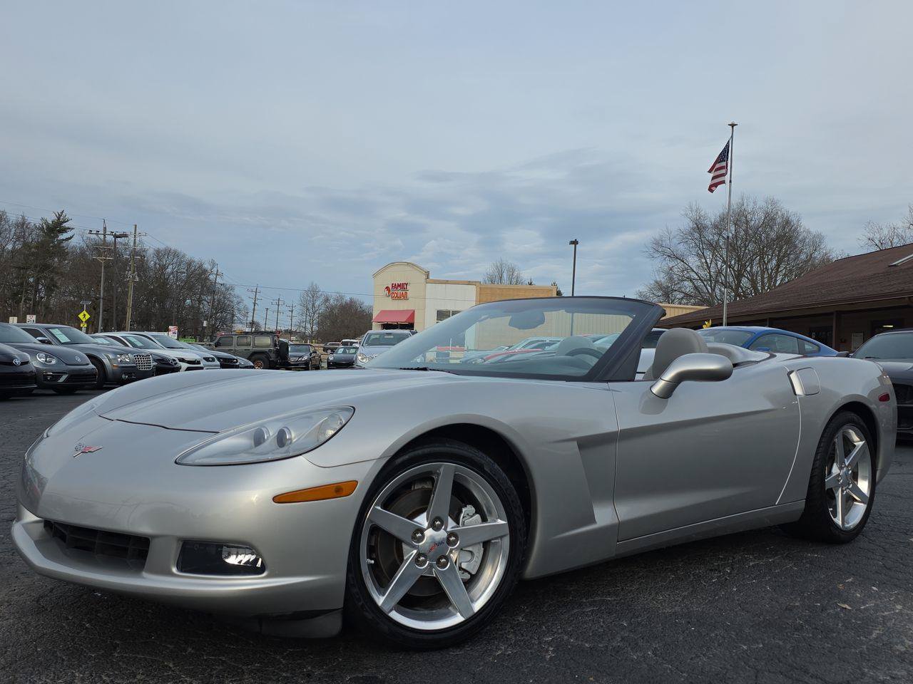 Used 2005 Chevrolet Corvette Convertible w/ Preferred Equipment Group RWD image 1