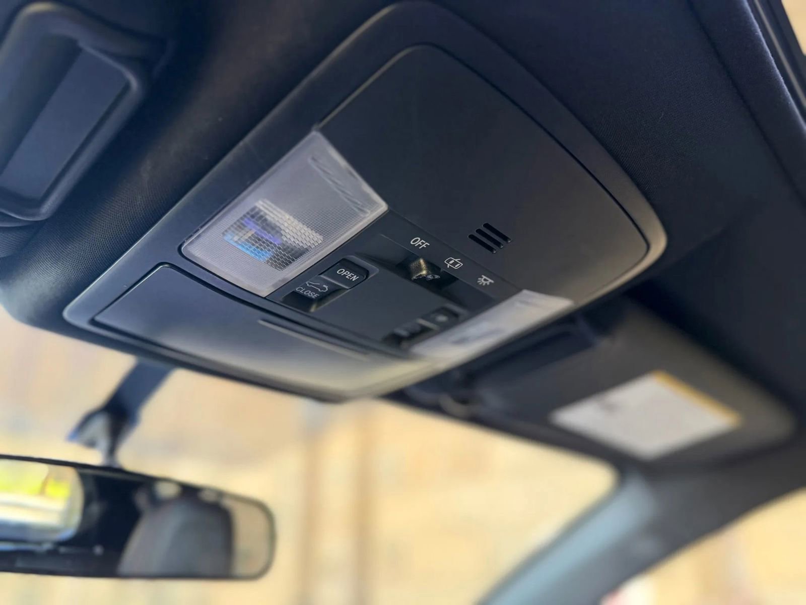 Used 2016 Toyota RAV4 SE FWD image 43