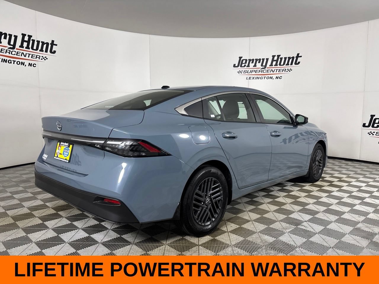Used 2026 Nissan Sentra SV w/ Floor Mat Package FWD image 5