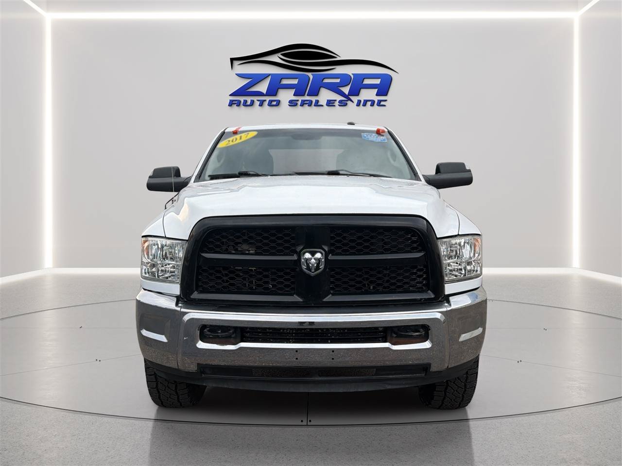 Used 2017 RAM 2500 Tradesman w/ Chrome Appearance Group AWD/4WD image 2