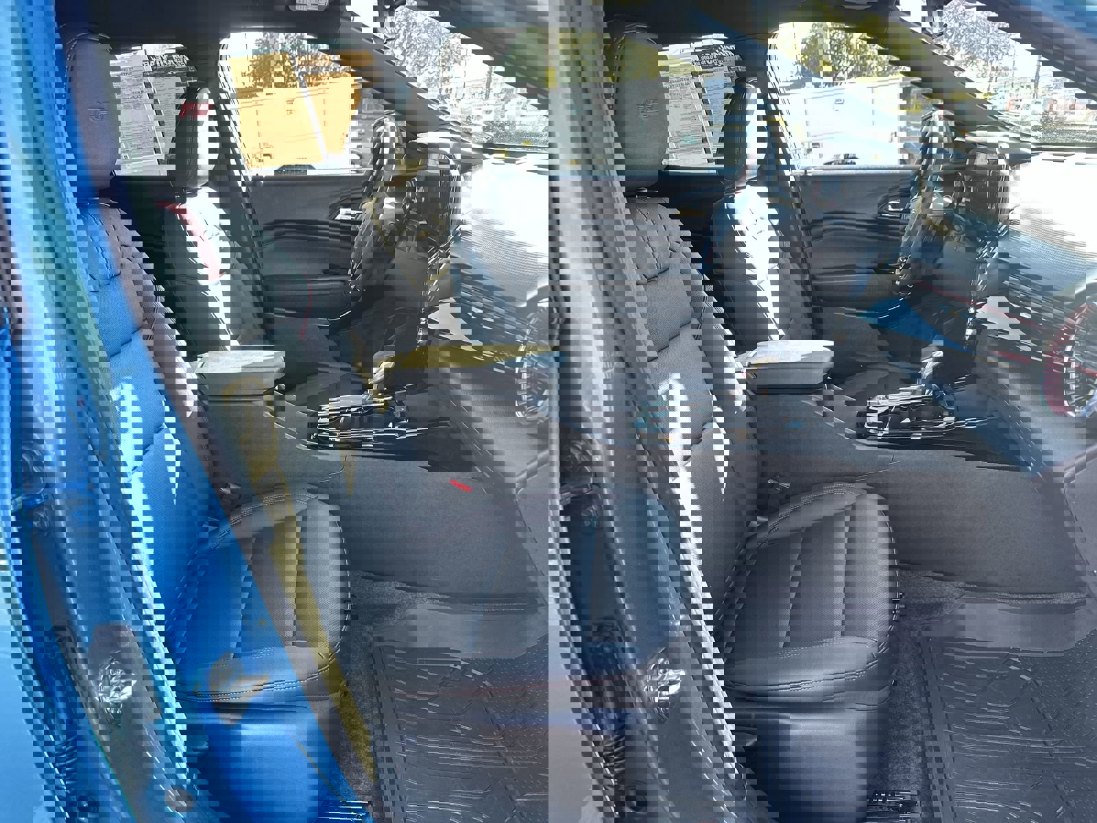 Certified 2025 Chevrolet Trax RS image 22