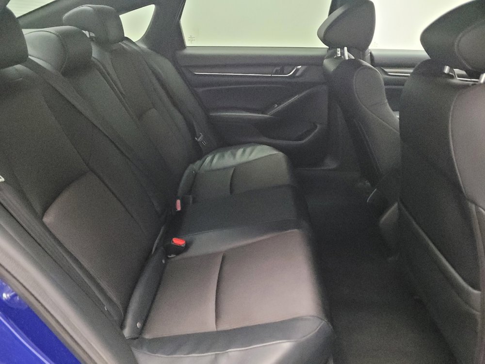 Used 2018 Honda Accord Sport image 19