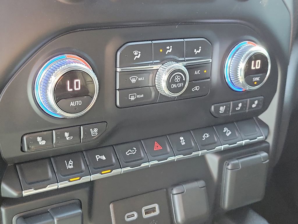 Used 2022 GMC Sierra 2500 Denali w/ Denali Ultimate Package image 26